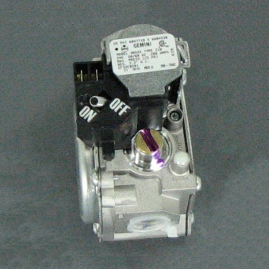 (image for) Carrier Natural Gas Valve EF32CW035