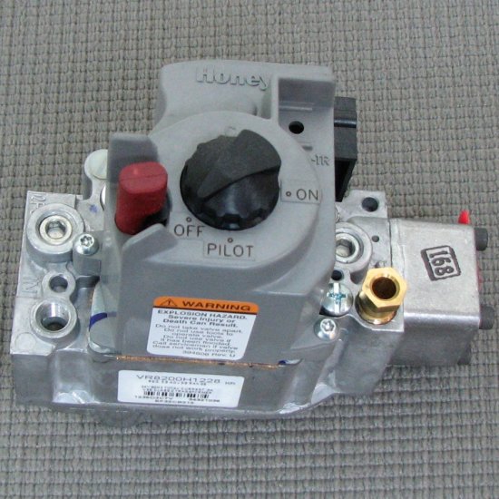 (image for) Carrier Natural Gas Valve EF32CB212